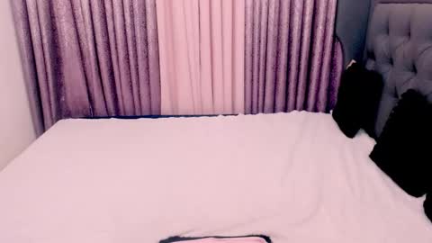 camilla_morena online show from March 14, 3:07 am