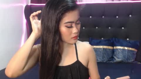 camilla_morena online show from September 19, 4:00 am
