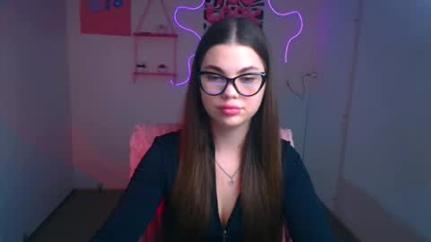 Camilla online show from January 7, 1:14 pm