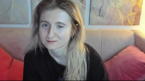 camilladreamer online show from March 26, 10:33 pm