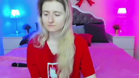 camilladreamer online show from April 26, 1:14 am