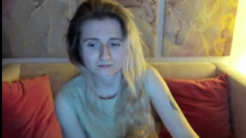 camilladreamer online show from April 19, 6:10 pm