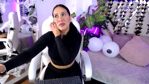 Camille online show from October 19, 12:07 pm