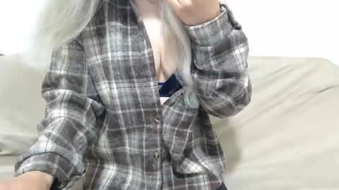 CamilleBunny online show from April 20, 2:25 am