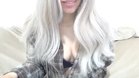 CamilleBunny online show from April 25, 2:58 am