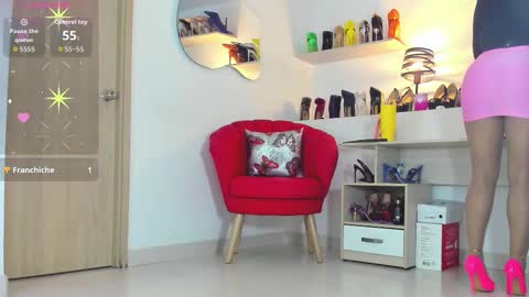 Snapshot of camillevega_01 chatting on October 11, 5:01 am camillevega_01 online show from October 11, 5:01 am