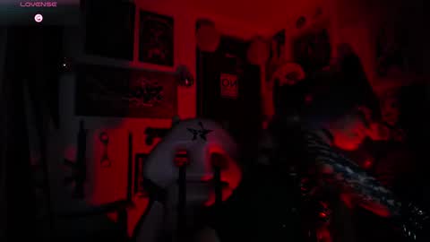 Snapshot of cancer420_ chatting on October 6, 5:57 am Elizabeth666 online show from October 6, 5:57 am