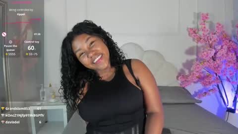 Snapshot of candaceowens chatting on October 8, 6:40 am candaceowens online show from October 8, 6:40 am