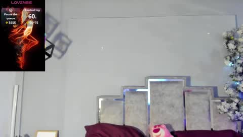 Snapshot of candaceowens chatting on September 10, 4:01 am candaceowens online show from September 10, 4:01 am