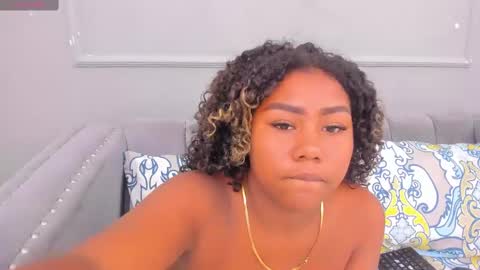 Snapshot of candaceowens chatting on December 5, 3:59 am candaceowens online show from December 5, 3:59 am