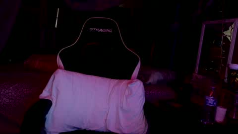 Candi online show from July 22, 4:30 pm