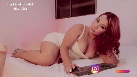 candle_lz online show from October 18, 5:32 am