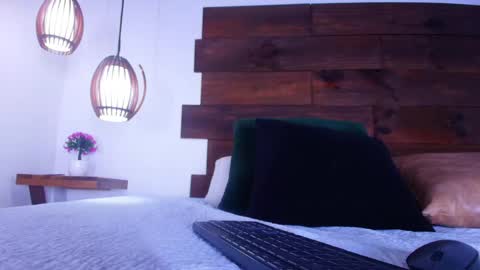 Jolie online show from April 22, 7:44 pm