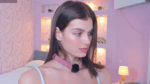 Flora online show from April 25, 1:41 pm