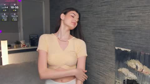 Flora online show from February 27, 8:09 pm