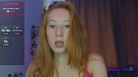 Snapshot of candy_flosse chatting on September 14, 9:07 am candy_flosse online show from September 14, 9:07 am