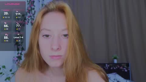 Snapshot of candy_flosse chatting on September 24, 9:41 am candy_flosse online show from September 24, 9:41 am