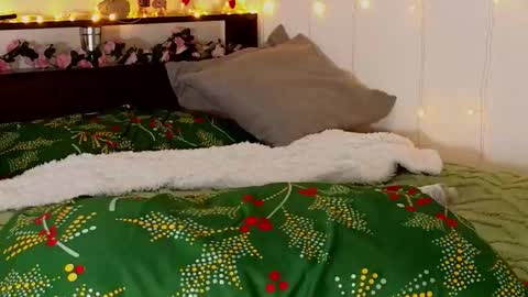 candy_flosse online show from December 5, 6:53 pm