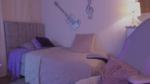 Jamie online show from April 23, 2:52 am