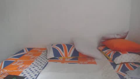 Snapshot of candy_mature_ chatting on February 24, 3:42 pm candy online show from February 24, 3:42 pm