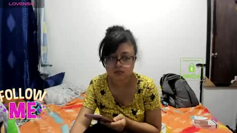 candy_val online show from May 16, 6:49 am