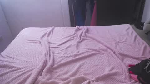 Candy online show from December 5, 7:04 pm