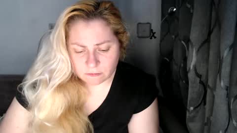 Snapshot of candycream74 chatting on January 29, 10:48 am Laura online show from January 29, 10:48 am