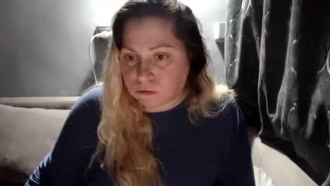 Laura online show from February 28, 11:15 pm