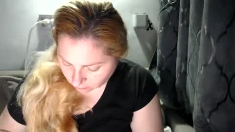 Snapshot of candycream74 chatting on January 28, 7:10 pm Laura online show from January 28, 7:10 pm