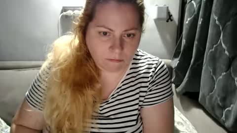 Snapshot of candycream74 chatting on February 1, 5:37 pm Laura online show from February 1, 5:37 pm