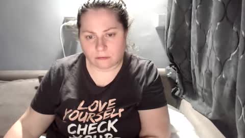 Laura online show from February 26, 10:09 pm