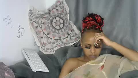 cupshee online show from October 7, 2:05 am