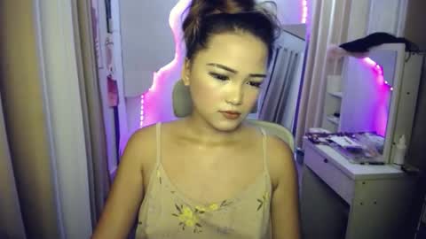 leahlex 3 online show from April 21, 10:00 am