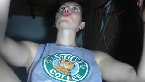 Snapshot of candylovet chatting on March 1, 1:22 am candylovet online show from March 1, 1:22 am