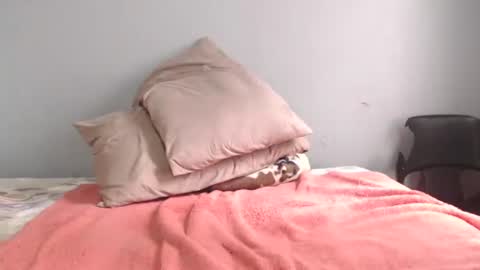 candymandyq online show from December 14, 6:19 am