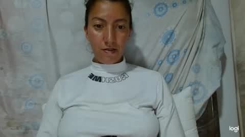 Snapshot of candymilfff chatting on September 23, 4:10 am candymilfff online show from September 23, 4:10 am