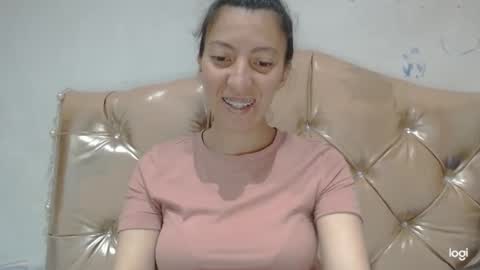 Snapshot of candymilfff chatting on February 8, 7:16 pm candymilfff online show from February 8, 7:16 pm