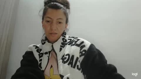Snapshot of candymilfff chatting on March 1, 6:03 am candymilfff online show from March 1, 6:03 am