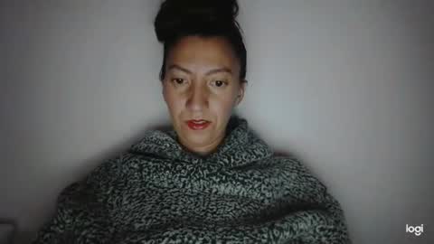 Snapshot of candymilfff chatting on January 15, 4:36 am candymilfff online show from January 15, 4:36 am