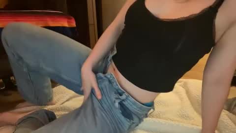 candysayscum online show from February 12, 7:34 am