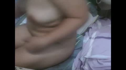 Snapshot of candyyonah03 chatting on September 27, 2:30 am candyyonah03 online show from September 27, 2:30 am