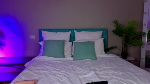 candyyy____ online show from April 24, 3:48 pm