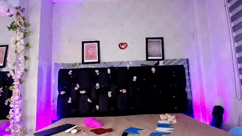 Snapshot of canela_osadaa_ chatting on September 22, 12:03 pm Aura online show from September 22, 12:03 pm
