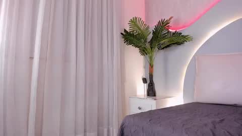 cannelasmith online show from April 24, 6:44 pm