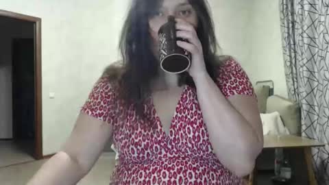 CoffeRose online show from March 20, 4:45 pm