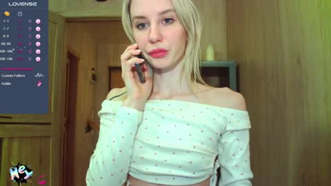 Snapshot of caramel_pie_ chatting on January 20, 6:53 pm caramel online show from January 20, 6:53 pm