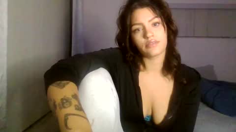 caramelmami26 online show from January 7, 3:35 am