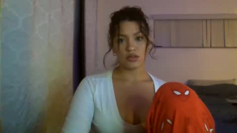 caramelmami26 online show from January 6, 3:42 am