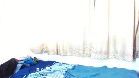 Snapshot of caramelminxx chatting on October 16, 7:44 am caramelminxx online show from October 16, 7:44 am