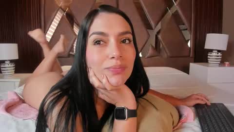 Carina online show from September 10, 1:44 pm